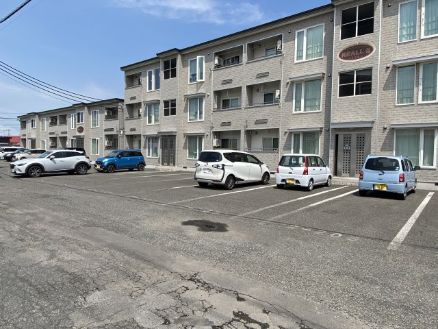 ＲＥＡＬＬ（リアル）Ⅱ【駐車場】