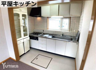 【二世帯住宅～風除室のみ共用です】曙4丁目1-5.6売家【キッチン】