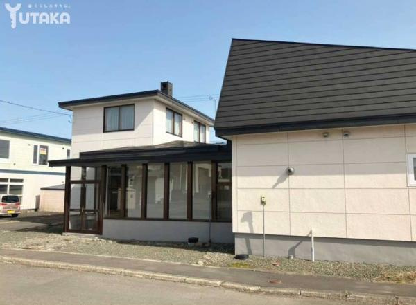 【二世帯住宅～風除室のみ共用です】曙4丁目1-5.6売家【外観】