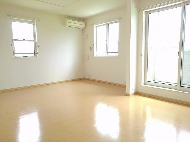 ニューサニー薬師Ｂ【居間・リビング】