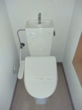 ルーベル東2条【トイレ】清潔感のあるトイレです