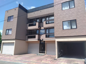 ルーベル東2条【外観】おしゃれな外観です