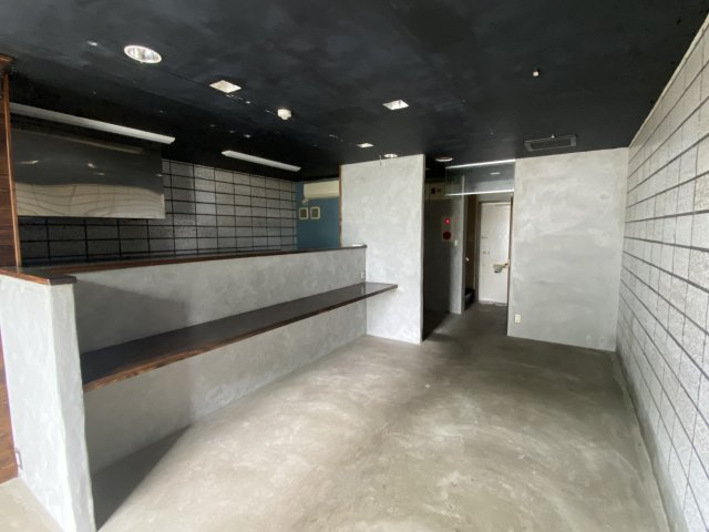 レンディングハウス２１５【居間・リビング】