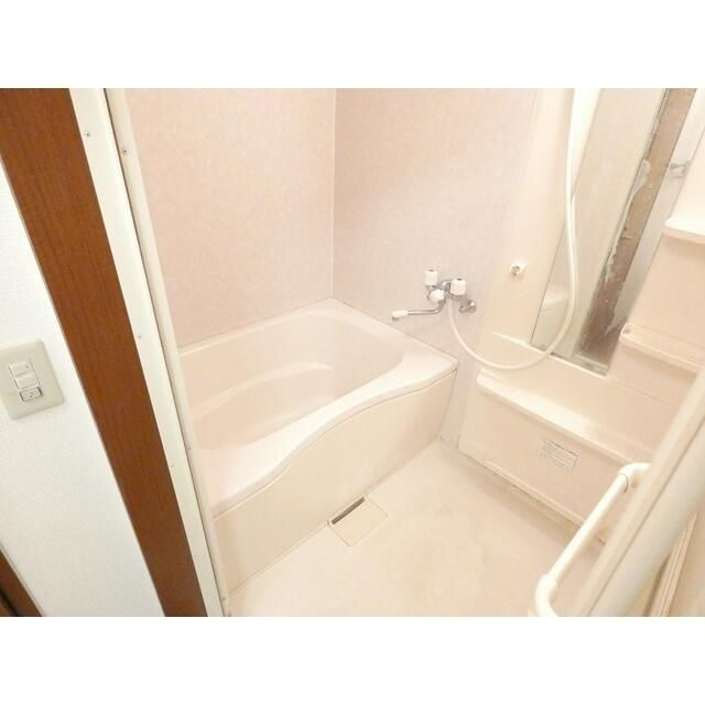 メゾンドパストラル弐番館【浴室】