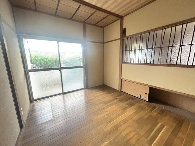 橘売家【洋室】北側洋室は光がたっぷり入る、開放感のあるお部屋です！