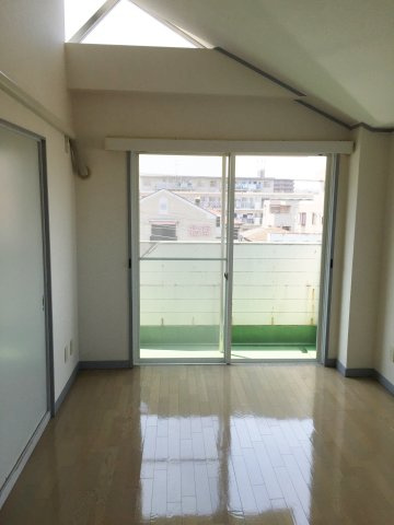 Ｊ＆Ａ舞浜【居間・リビング】別部屋参照