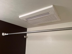 ピクシーハイツ【設備】浴室乾燥機