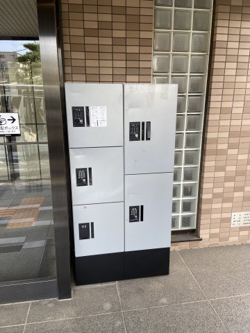 レフィーニ大宮盆栽町【エントランス】