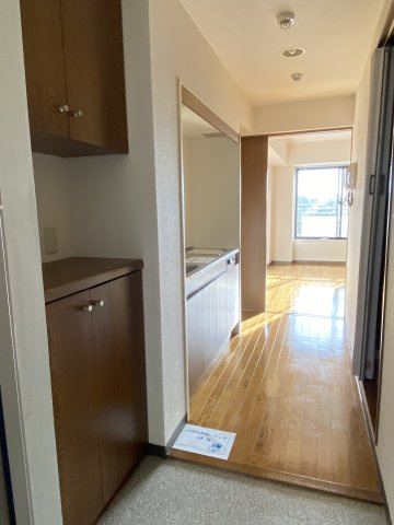 レフィーニ大宮盆栽町【玄関】