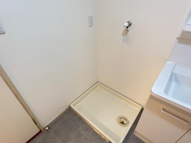 ハピネス宝【洗面所】洗濯機置場