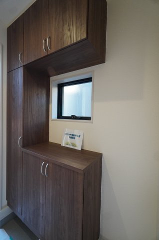 新築戸建て川口市戸塚鋏町【玄関】