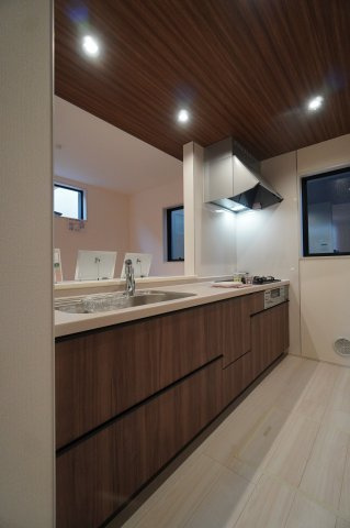 新築戸建て川口市戸塚鋏町【キッチン】