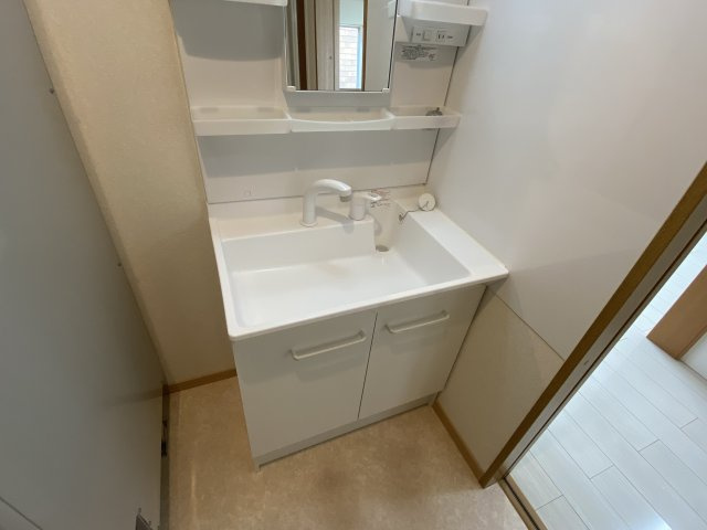 アルダ【洗面所】