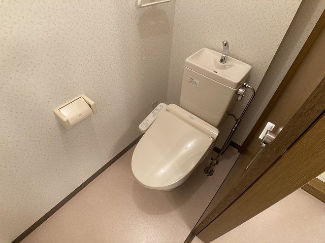 裕次郎【トイレ】