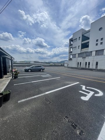 御門町1丁目店舗【駐車場】