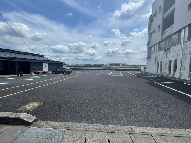 御門町1丁目店舗【駐車場】