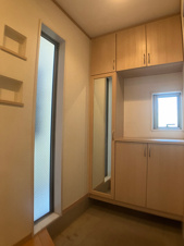 横浜市保土ケ谷区新桜ケ丘１丁目の中古一戸建【玄関】