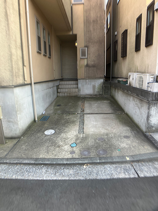 横浜市保土ケ谷区新桜ケ丘１丁目の中古一戸建【駐車場】