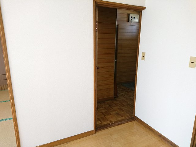 川原井貸家【寝室】