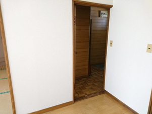 川原井貸家【寝室】