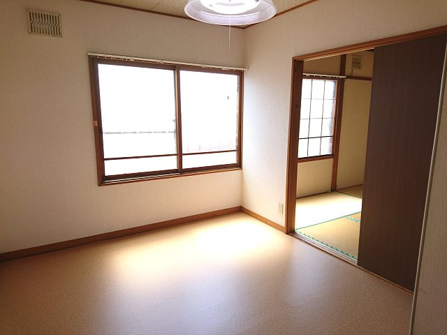 川原井貸家【寝室】