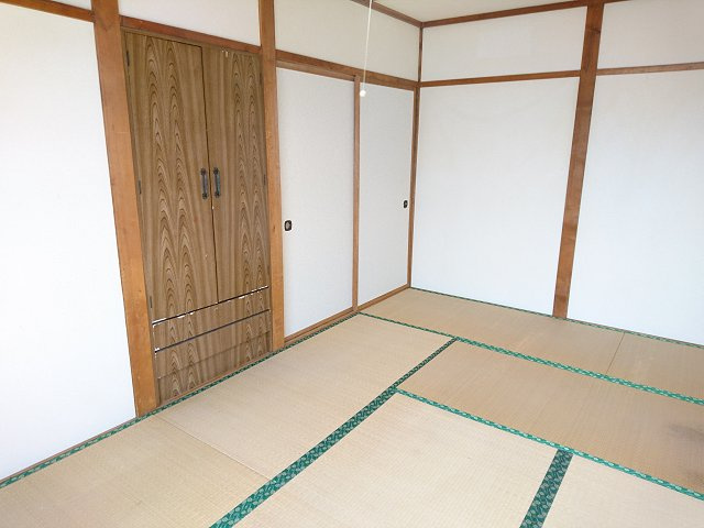 川原井貸家【収納】