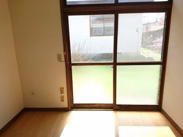 川原井貸家【居間・リビング】