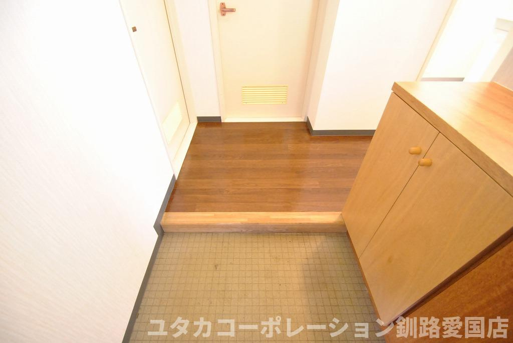 ◎収益物件◎エステート南大通【玄関】