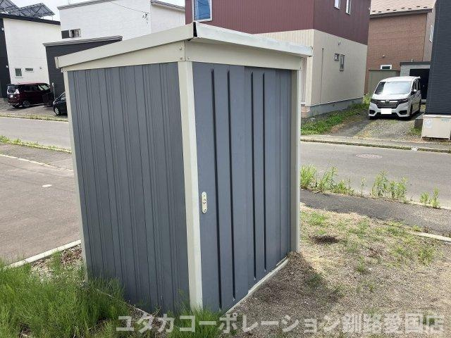 文苑3丁目16-5売家【設備】物置付きは助かりますね♪