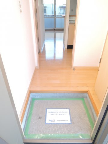 ゼファー【玄関】