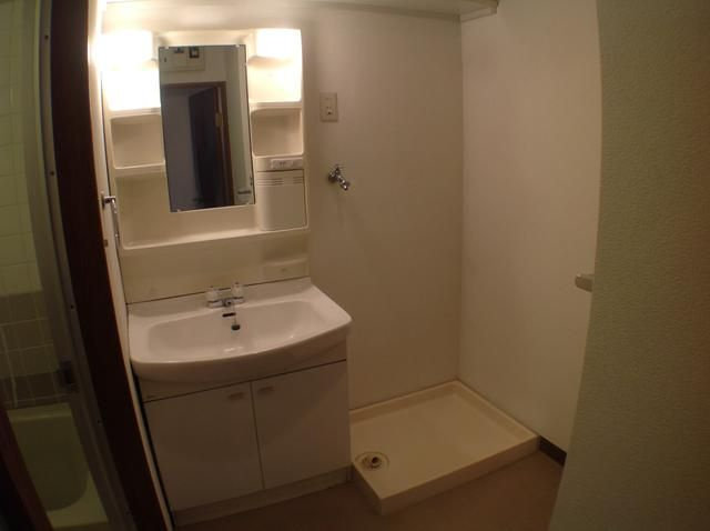 イタニティ壱番館【洗面所】