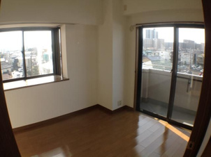 イタニティ壱番館【洋室】