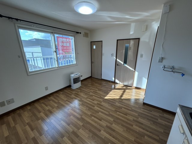 コーポハイビスカス（１階部分）【居間・リビング】