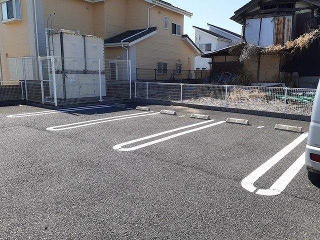 フォレスト楽風【駐車場】
