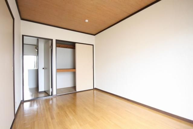 メゾンしろばらＢ【洋室】