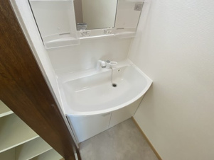 西１５条南２丁目リースハウス【洗面所】