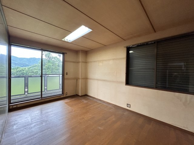 上八万町西山しらさぎ台RC造中古一戸建て【LIXIL不動産ショップ】