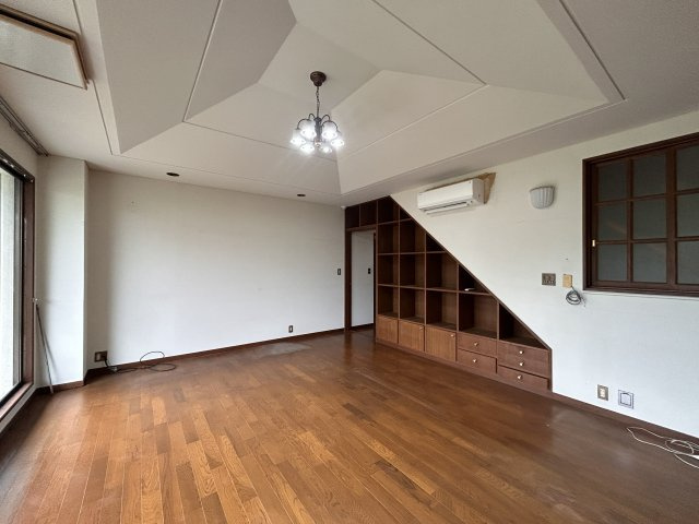 上八万町西山しらさぎ台RC造中古一戸建て【LIXIL不動産ショップ】