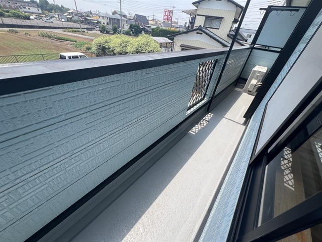 バルコニーになります。