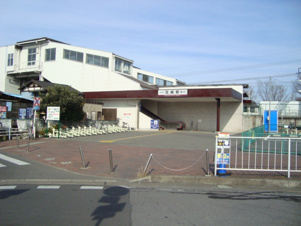 パークヒルズ【周辺】花崎駅(東武　伊勢崎線)まで1,094ｍ
