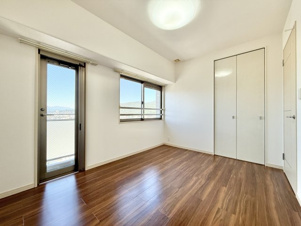 サーパス朝日通り【洋室】