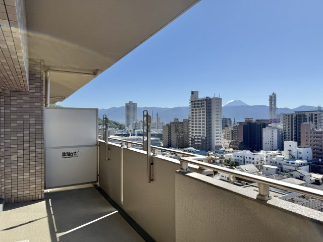 サーパス朝日通り【バルコニー】