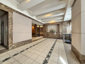 サーパス朝日通り【エントランス】