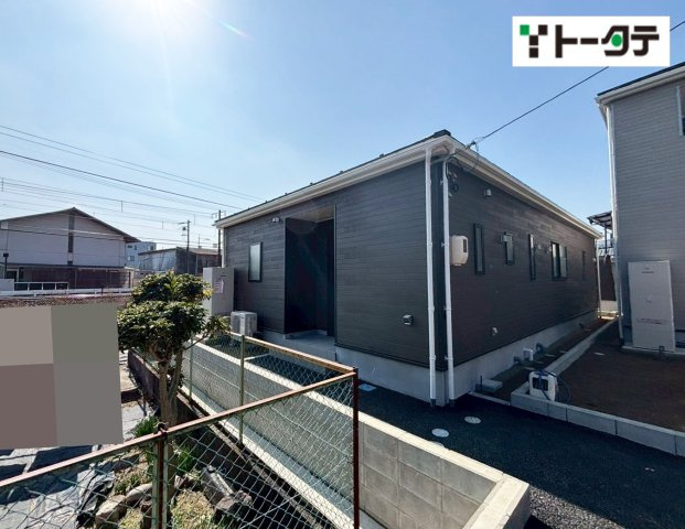 ブラックを基調としたシックな外観、落ち着きのある印象です