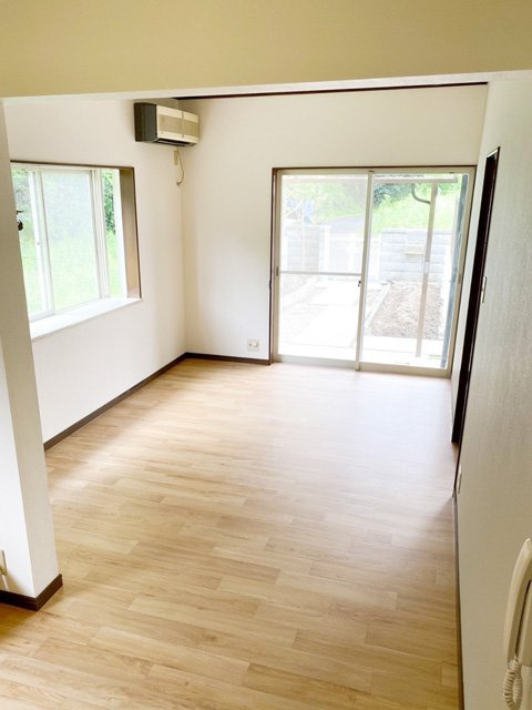 御嵩町南山台貸家【居間・リビング】