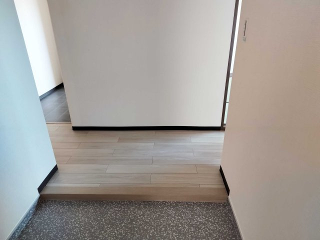 藤沢台第一住宅 306棟【玄関】