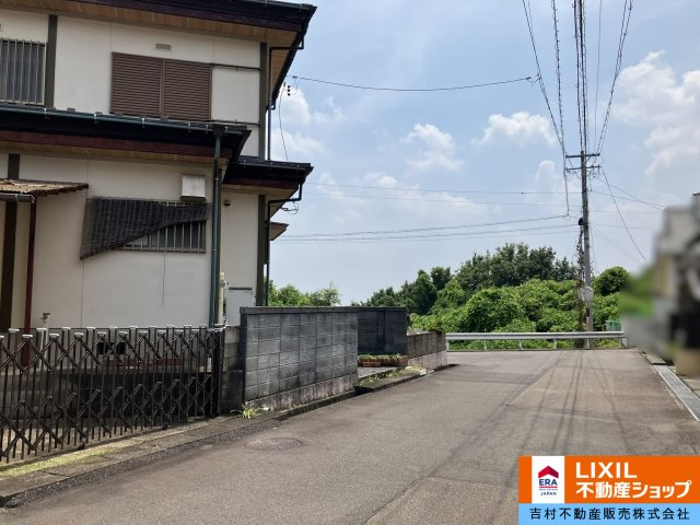 各務原市つつじが丘６丁目の売地【前面道路含む現地写真】