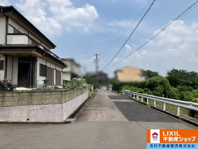 各務原市つつじが丘６丁目の売地【前面道路含む現地写真】