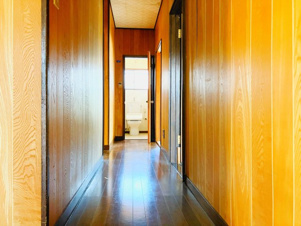 姶良市東餅田中古戸建て【その他】床板の張替、壁紙の張替もできます。自分好みの壁紙に張替えされては
いかがでしょうか。