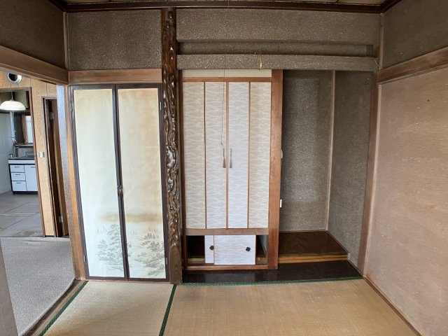 米町4丁目6-10，14，16売家【収納】